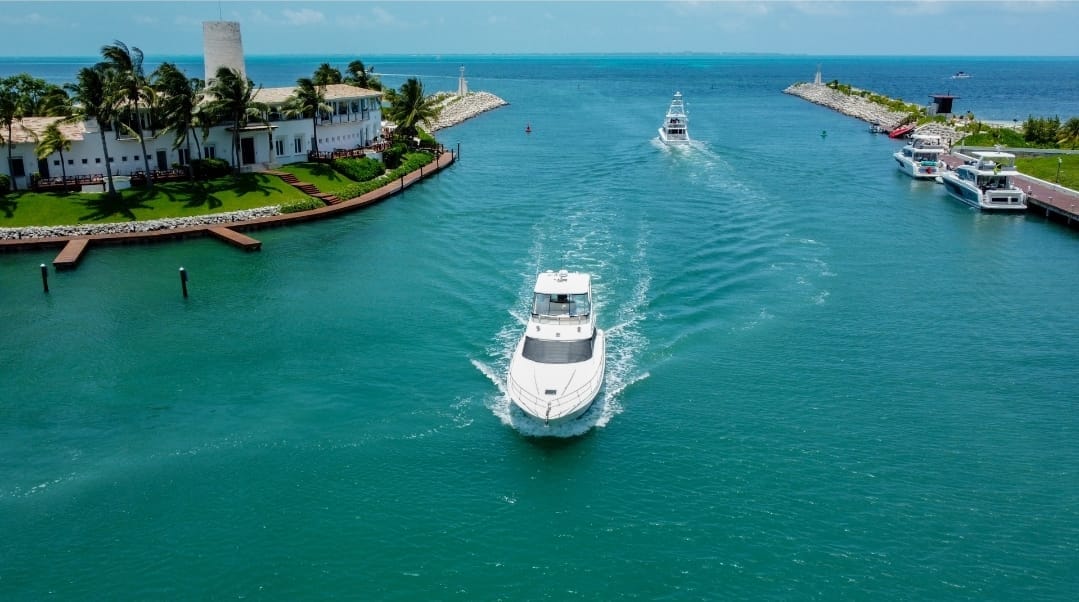 Private yacht rental for USA guests