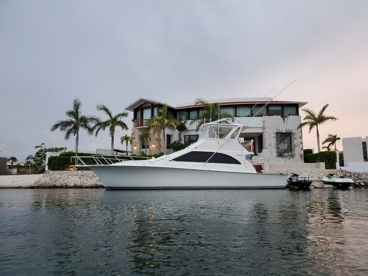 Cancun boat charters for fishing and adventure trips